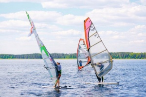 При поддержке... волн, течений и ветров...