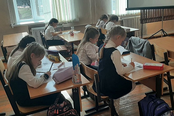 Рассвет в лесу