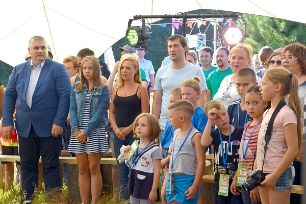 10-й юбилейный фестиваль «Мама, папа, я»