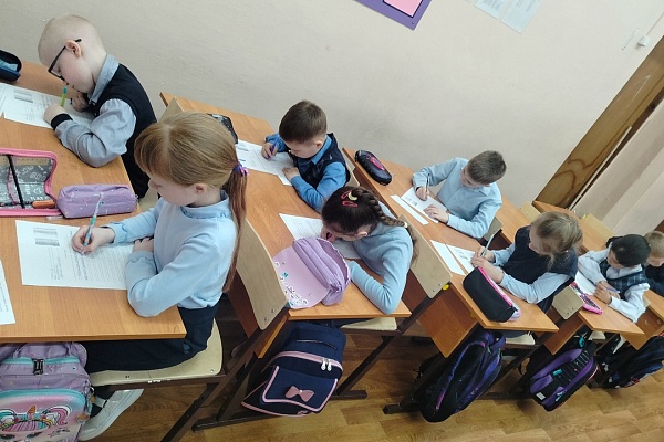 Рассвет в лесу