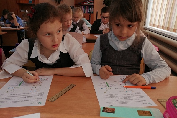 Младшие школьники узнали о растениях болот