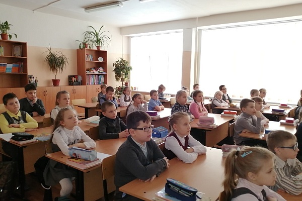 Младшие школьники узнали о растениях болот