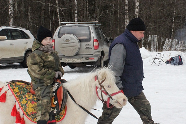ЗИМА С ВЕСНОЮ ВСТРЕТИЛИСЬ НА РУССКОМ ПОДВОРЬЕ