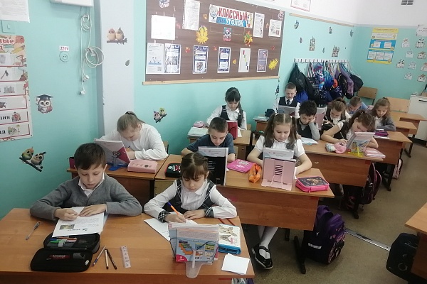 Рассвет в лесу