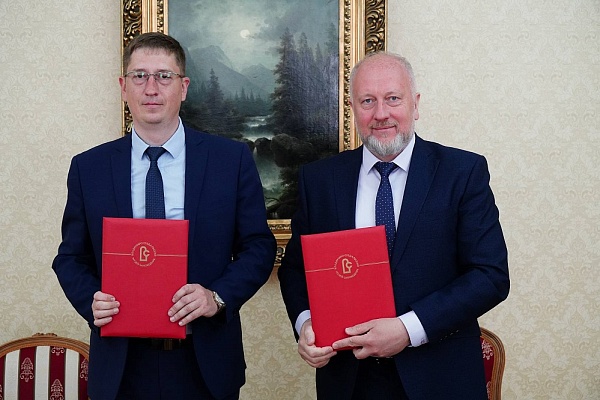 ТОРЖЕСТВЕННОЕ ПОДПИСАНИЕ ДОГОВОРА