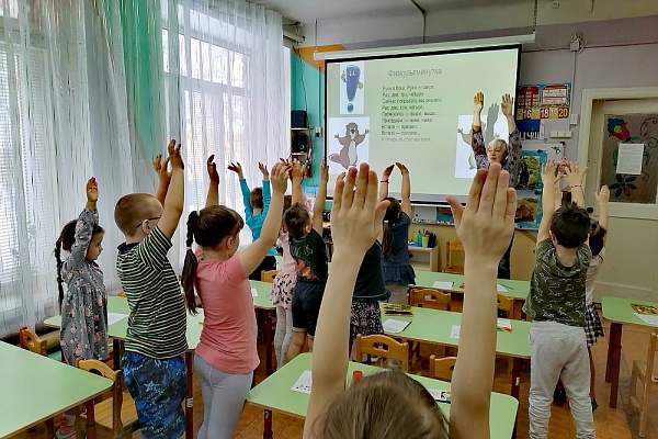 Умелые строители