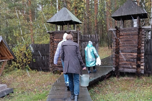 «ЧТО МНЕ СНЕГ, ЧТО МНЕ ЗНОЙ…»
