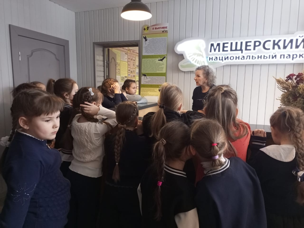 «Танец надежды»: Выставка о журавлях в Спас-Клепиках! «Танец надежды»: Выставка о журавлях в Спас-Клепиках!